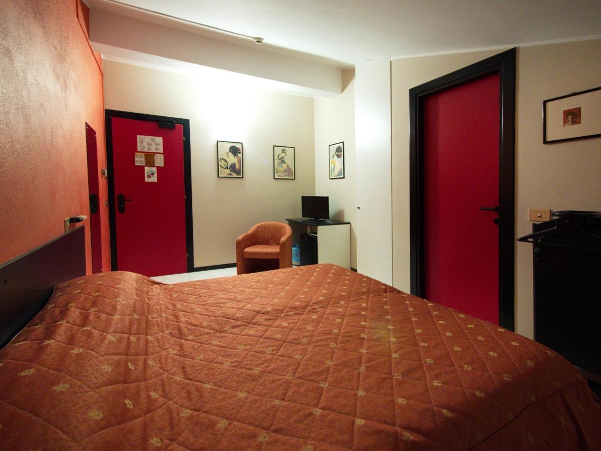 Hotel Versailles Colorno Zewnętrze zdjęcie